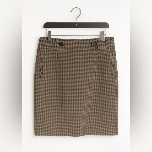 Banana Republic Size 10 wool blend tan and brown plaid skirt.  #fallwinterskirt - Picture 1 of 4